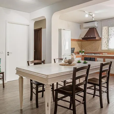 Lejlighed Casamemi San Lorenzo A Due Passi Dalla Reitani